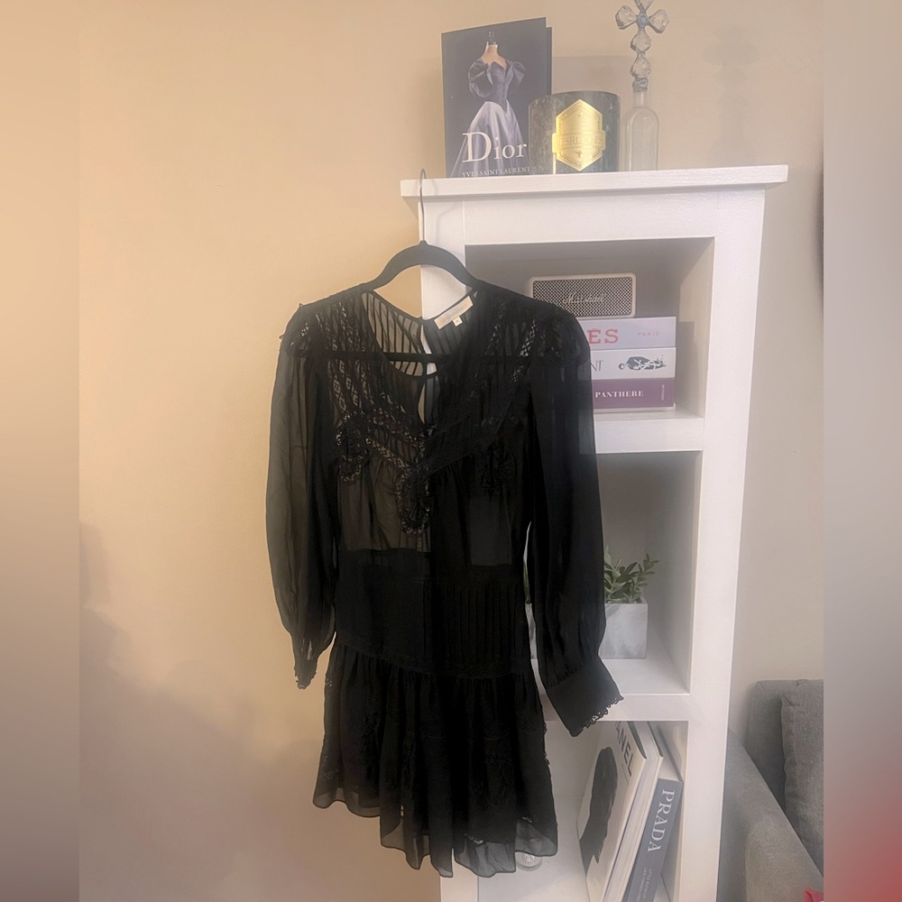 New without tags. Never worn perfect condition